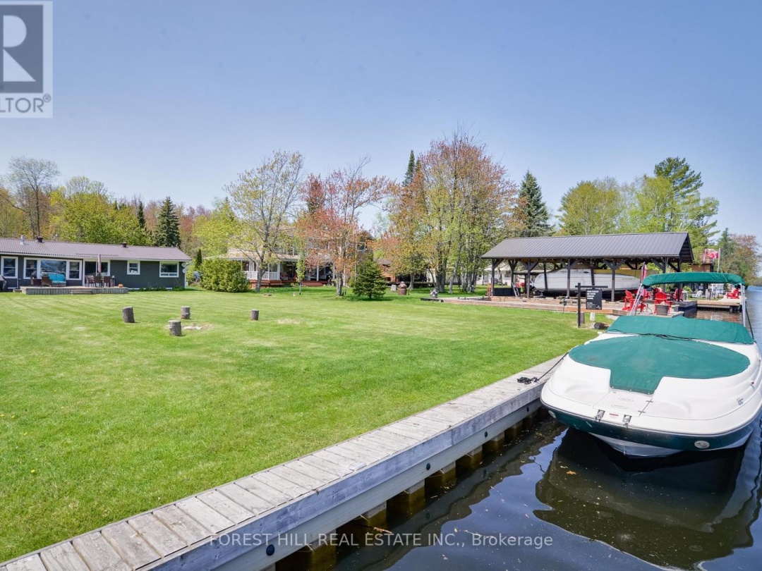 4099 GLEN CEDAR DRIVE, Lake Simcoe