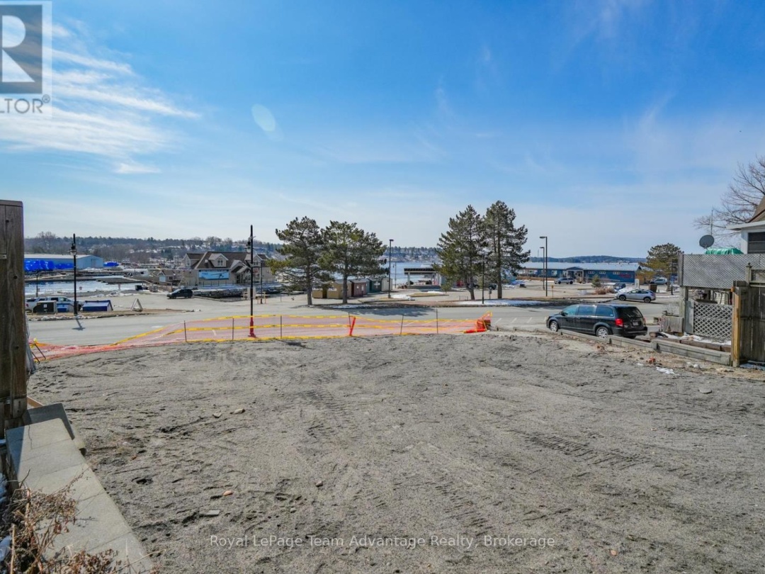22 Bay Street, Parry Sound