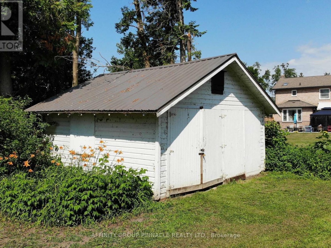 B35 LAKESHORE ROAD, 