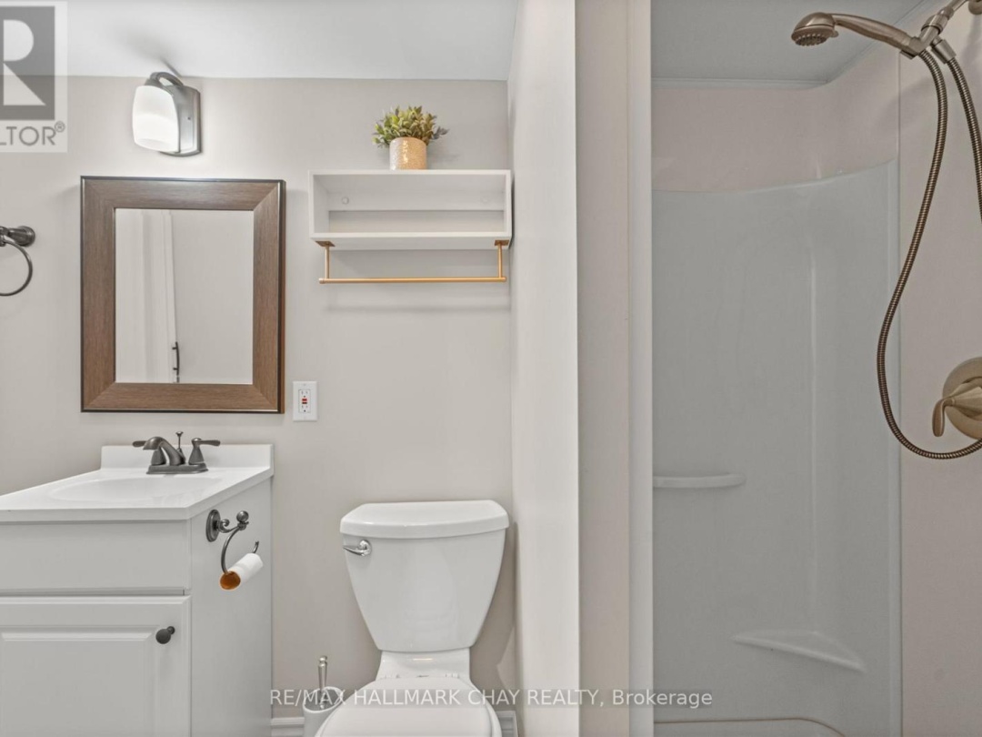 4 - 1 OLIVE CRESCENT, 