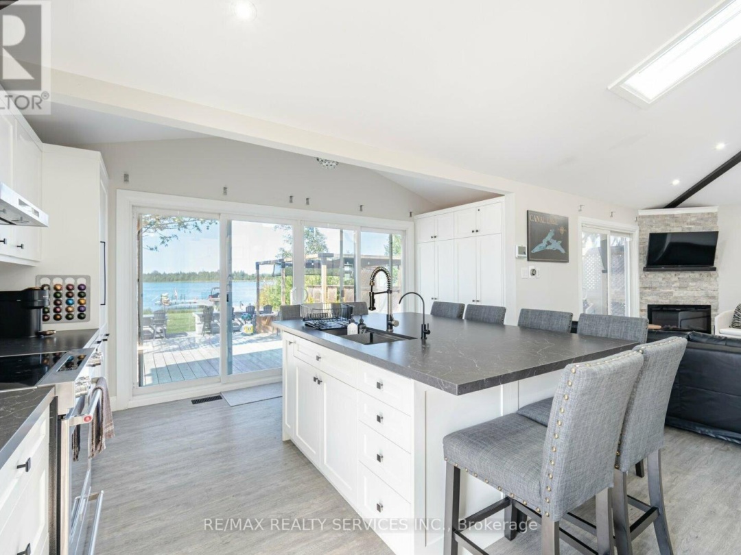 28 ELDONIA ROAD, Canal Lake