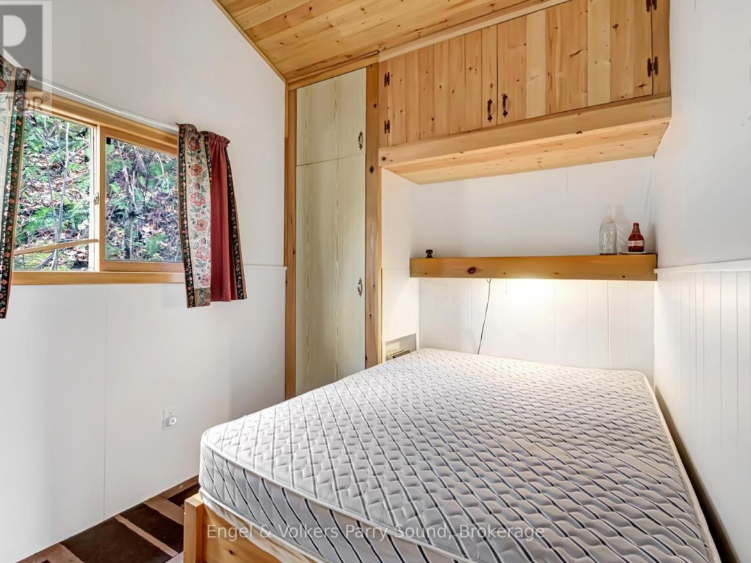 27 Lower Lane, Otter Lake