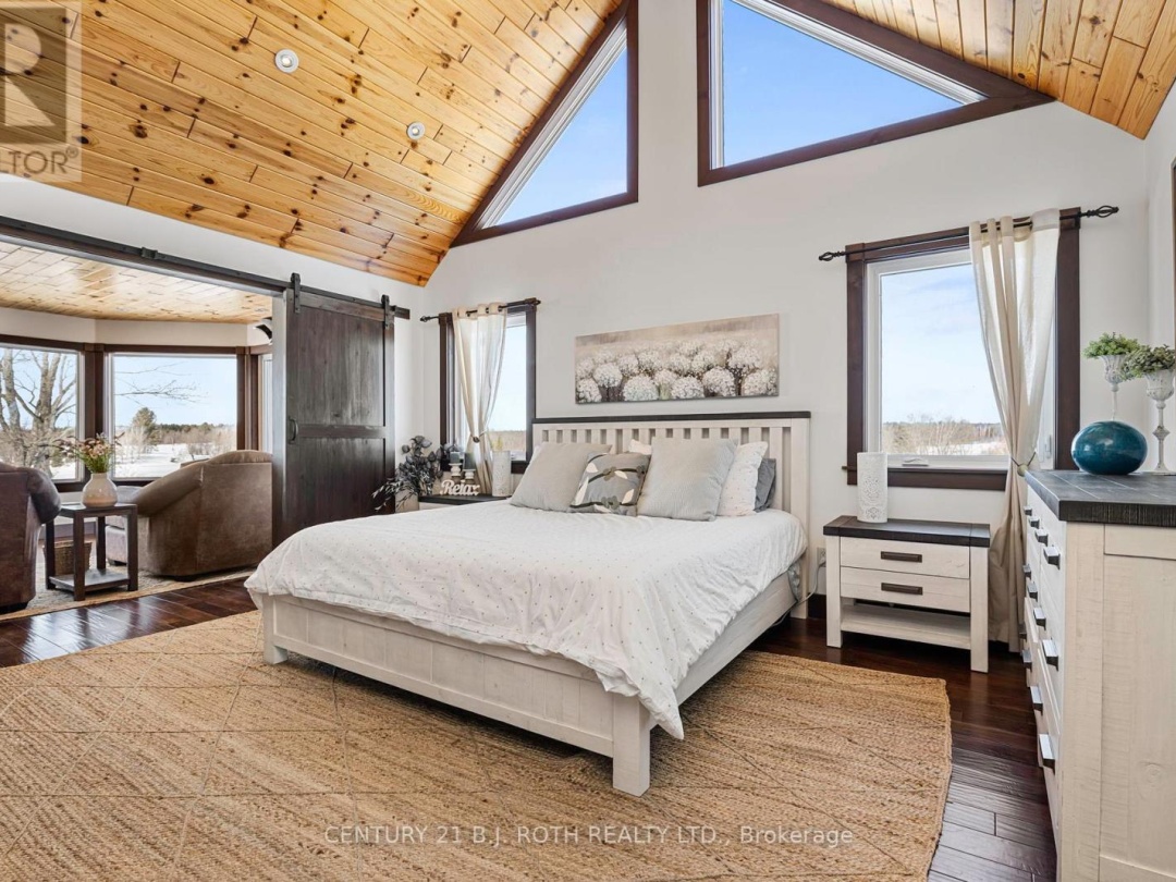64 Mccords Road, Manitouwabing Lake