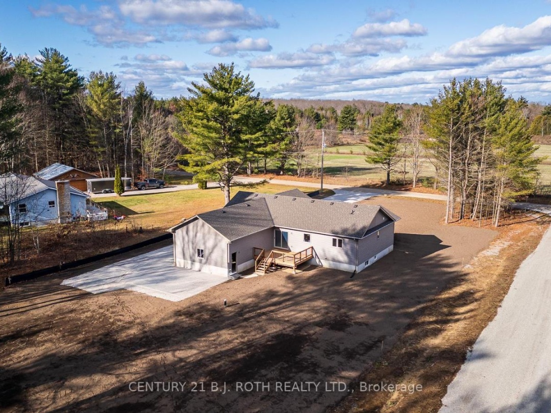 6121 CONCESSION B C ROAD, 