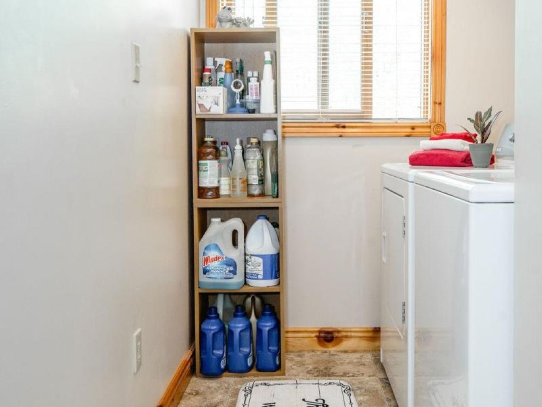 4447 ORKNEY BEACH ROAD, Lake Simcoe