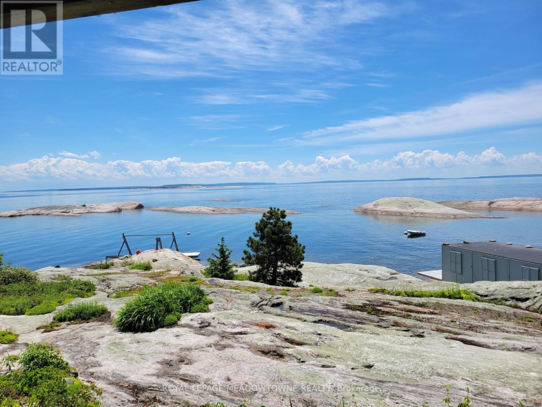2 3700 THE TABLE ROCK ISLANDS, 