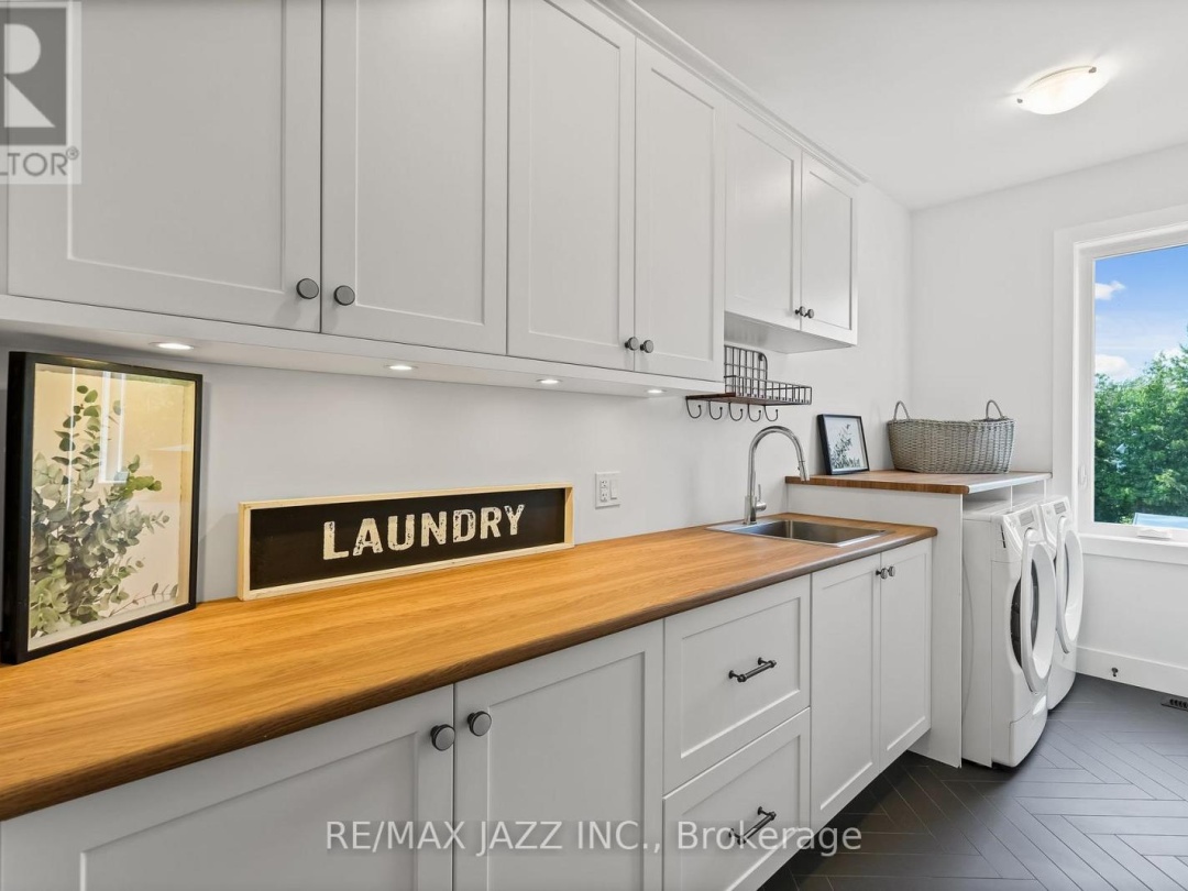 48 PLEASANT VIEW CRESCENT, 