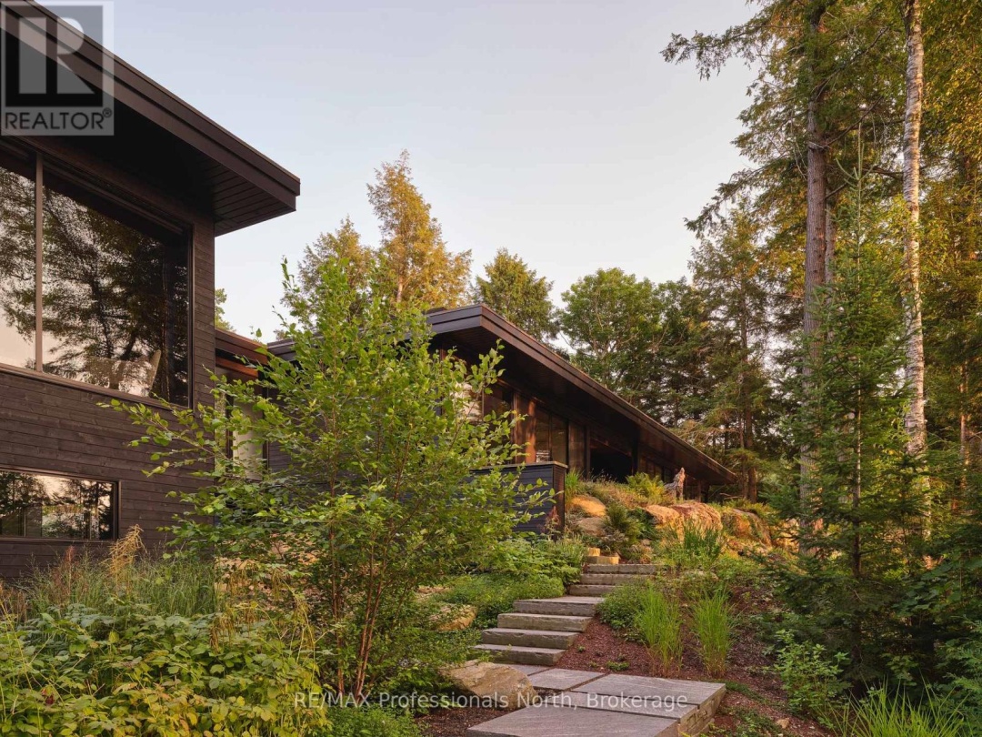 1298 Lipsy Lake Drive, Lipsy Lake
