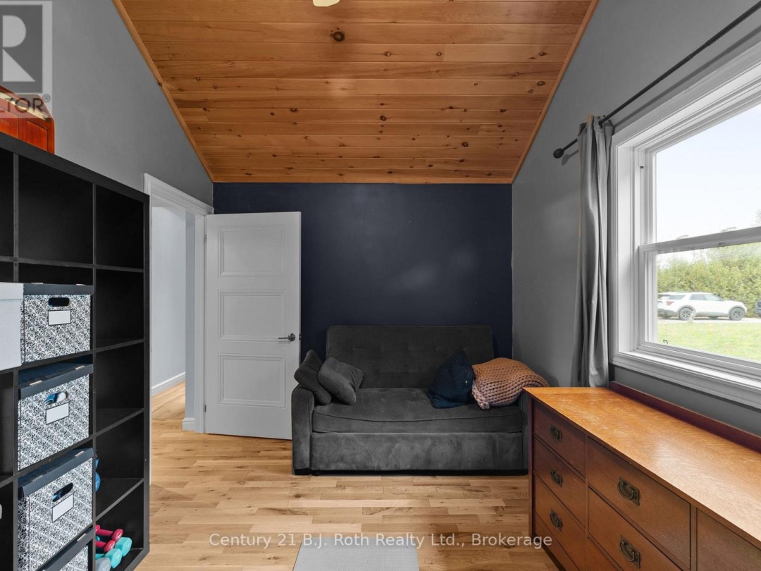 3772 HARRY'S LANE, Lake Simcoe
