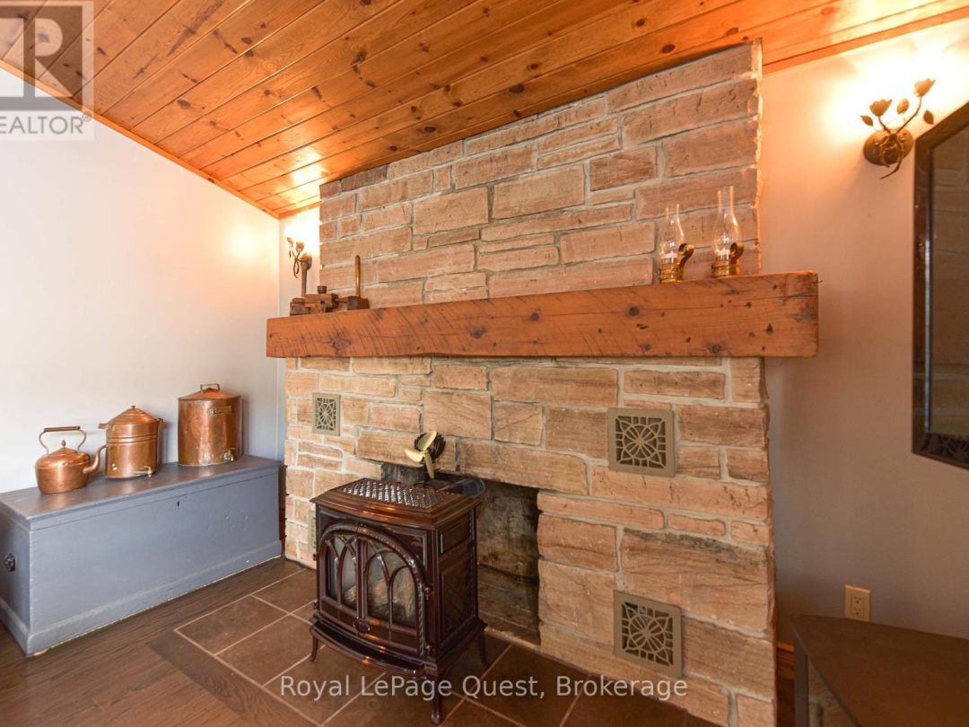 3012 MOYNES ROAD, Severn Lake