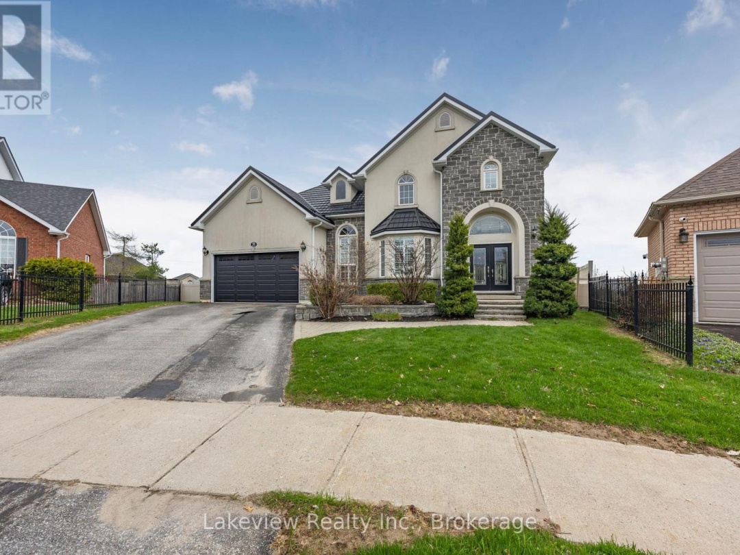 31 CLEOPATRA COURT, Orillia