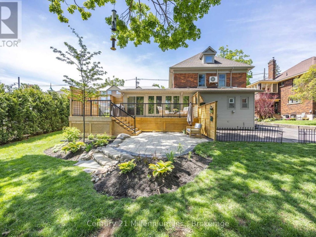 100 Matchedash Street N, Orillia