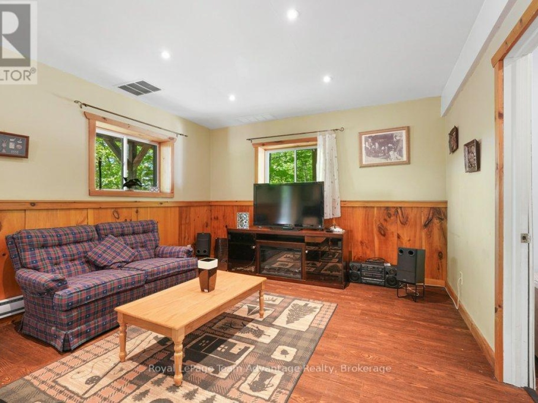 52 LITTLE OTTER LANE, Otter Lake