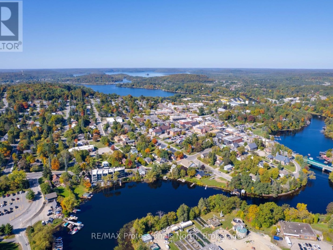 203 - 32 BRUNEL ROAD, 