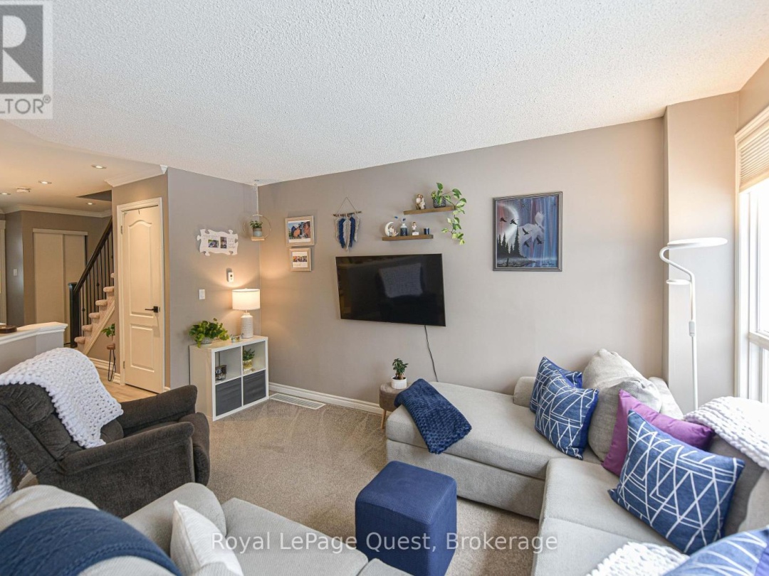 19 12 Lankin Boulevard, Orillia