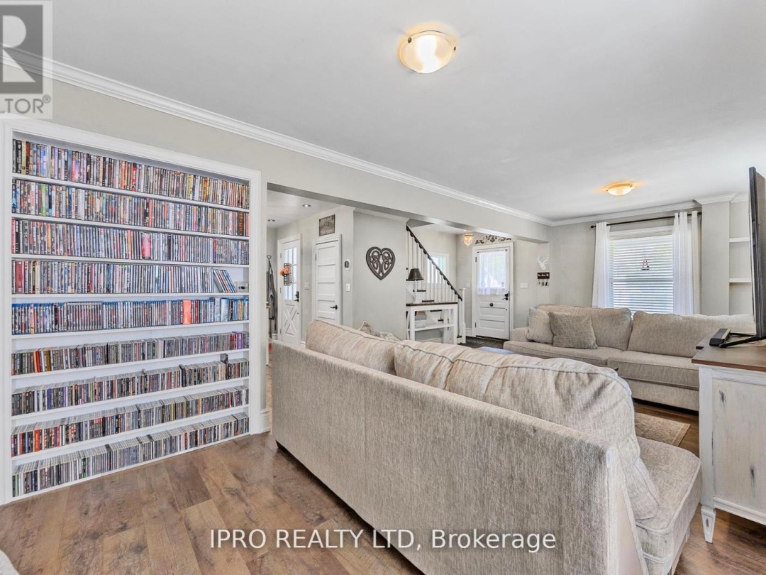 280 MARY STREET, 