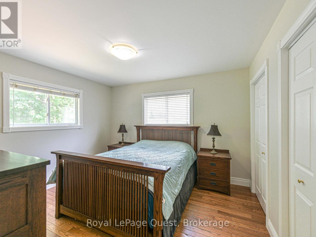 1046 SOUTHWOOD ROAD, 
