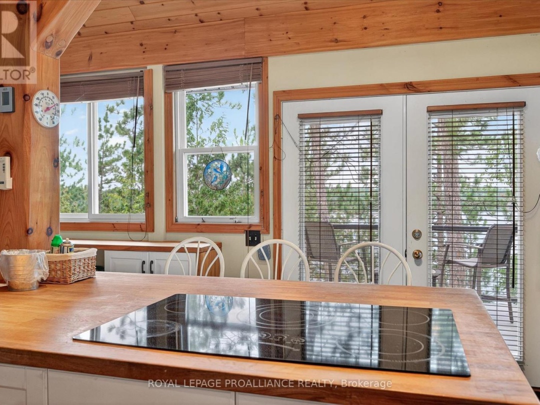 1051 TAPOKE LANE, 