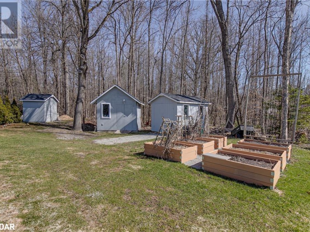 1572 Laughlin Falls Road, Coldwater