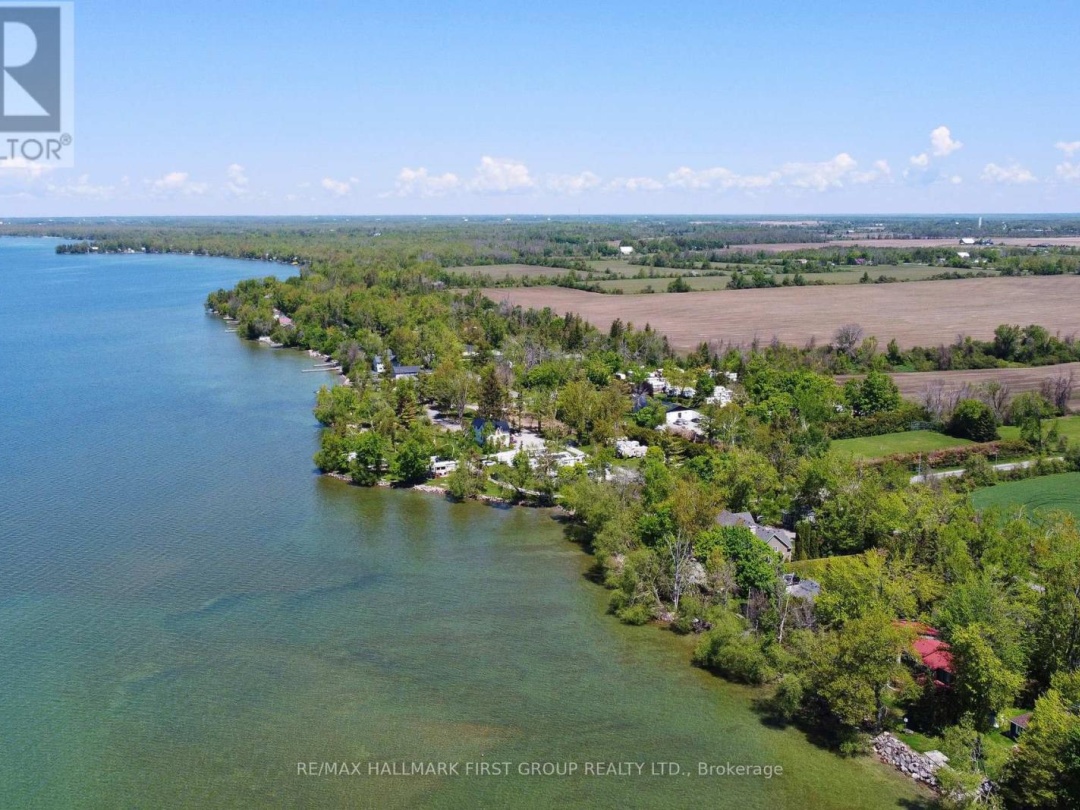 2196 Lakeshore Drive, Lake Simcoe