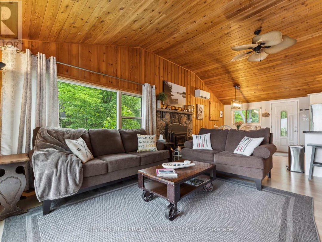 310 Northern Avenue, Big Bald Lake