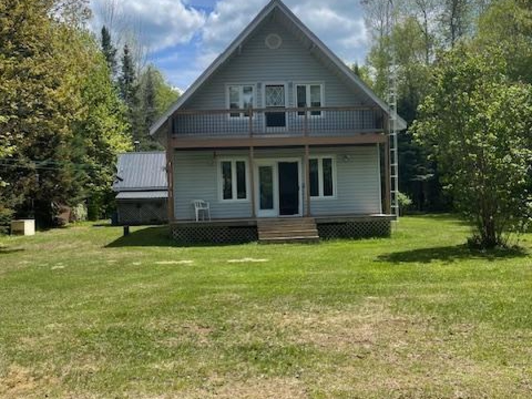 1675 BRAELOCH ROAD, Kennisis Lake