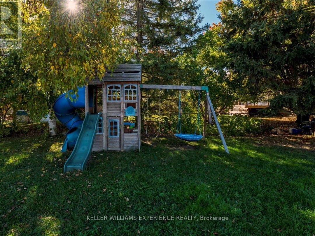 35 CHAMPLAIN CRESCENT, 