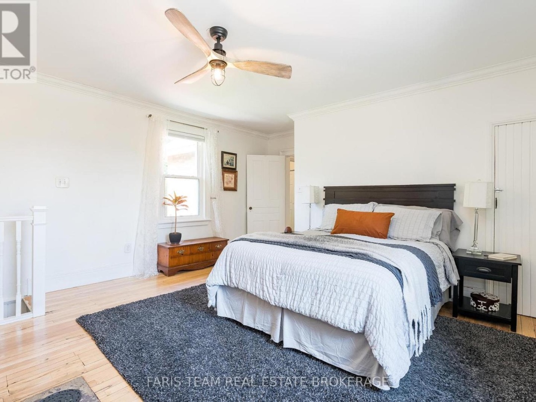 323 WARMINSTER SIDE ROAD, 