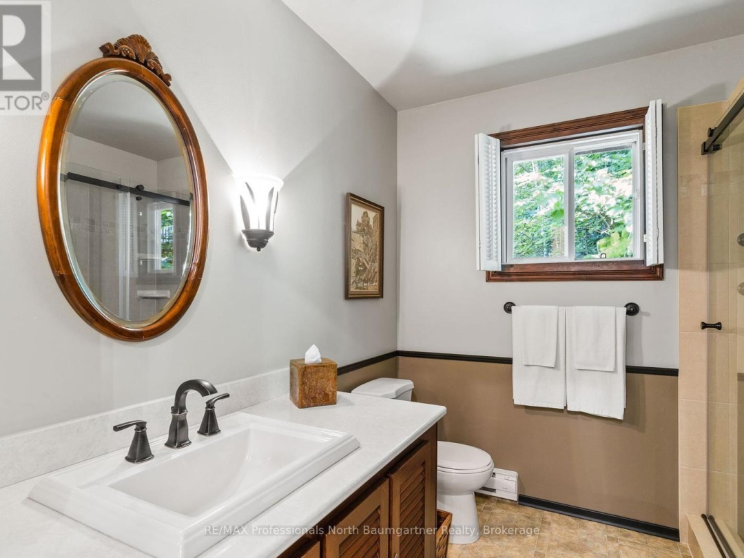 6281 KENNISIS LAKE ROAD, 