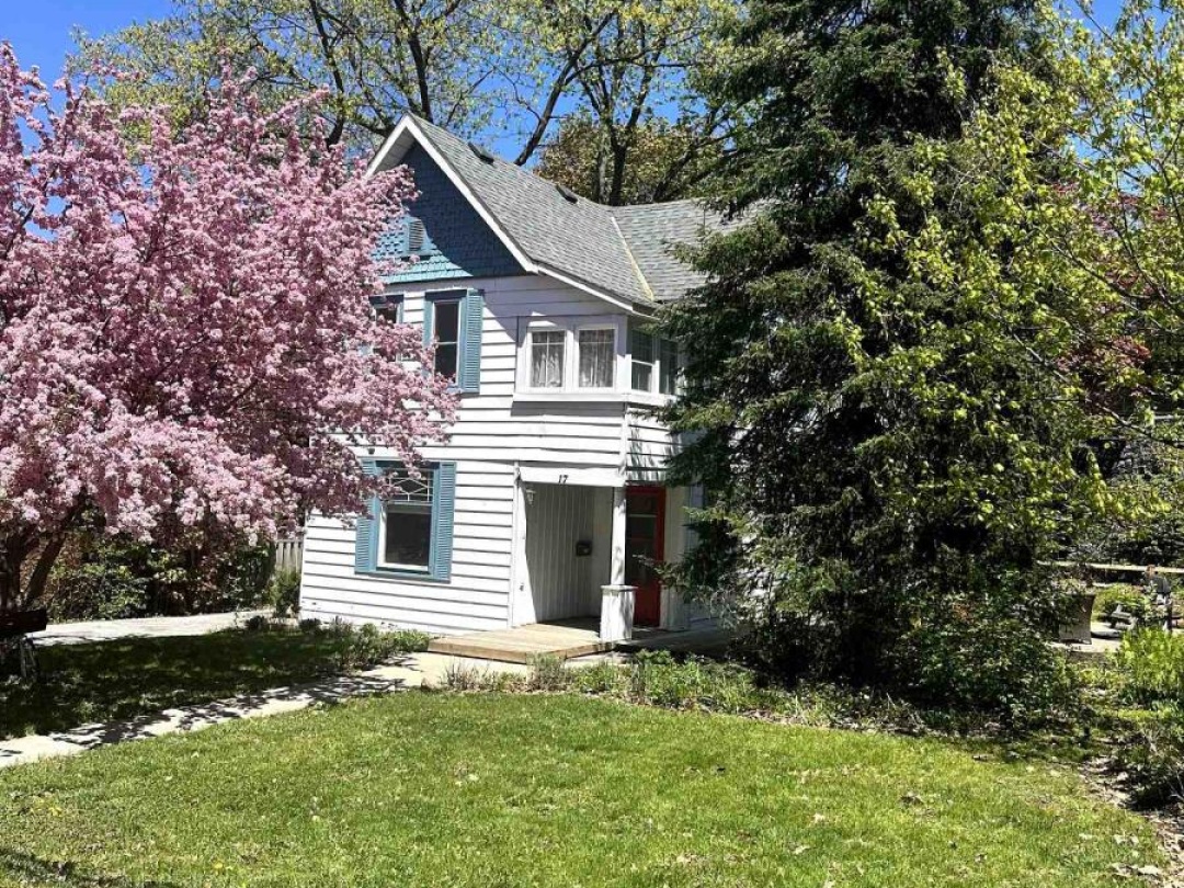 17 WAUBEEK STREET, 