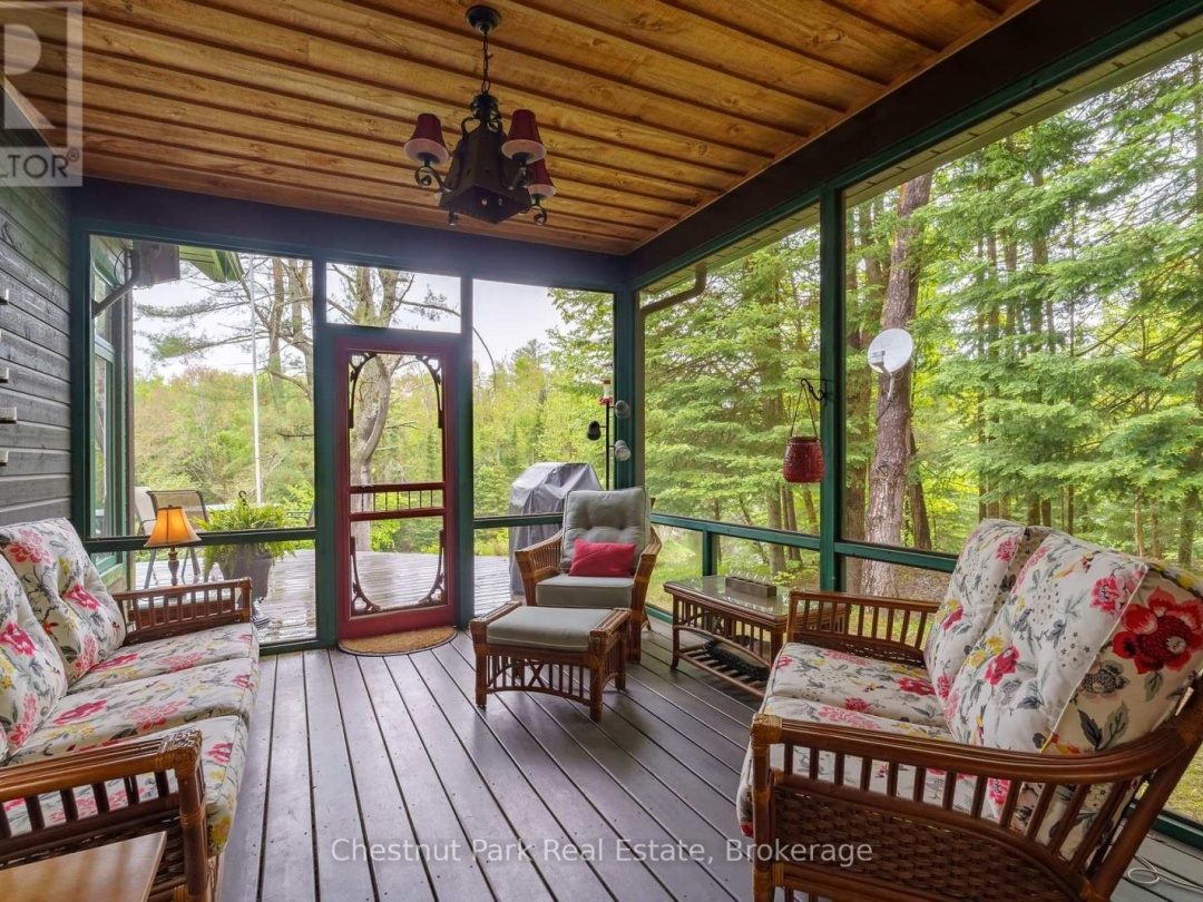 1 & 2 1230 Miriam Drive, Black Lake