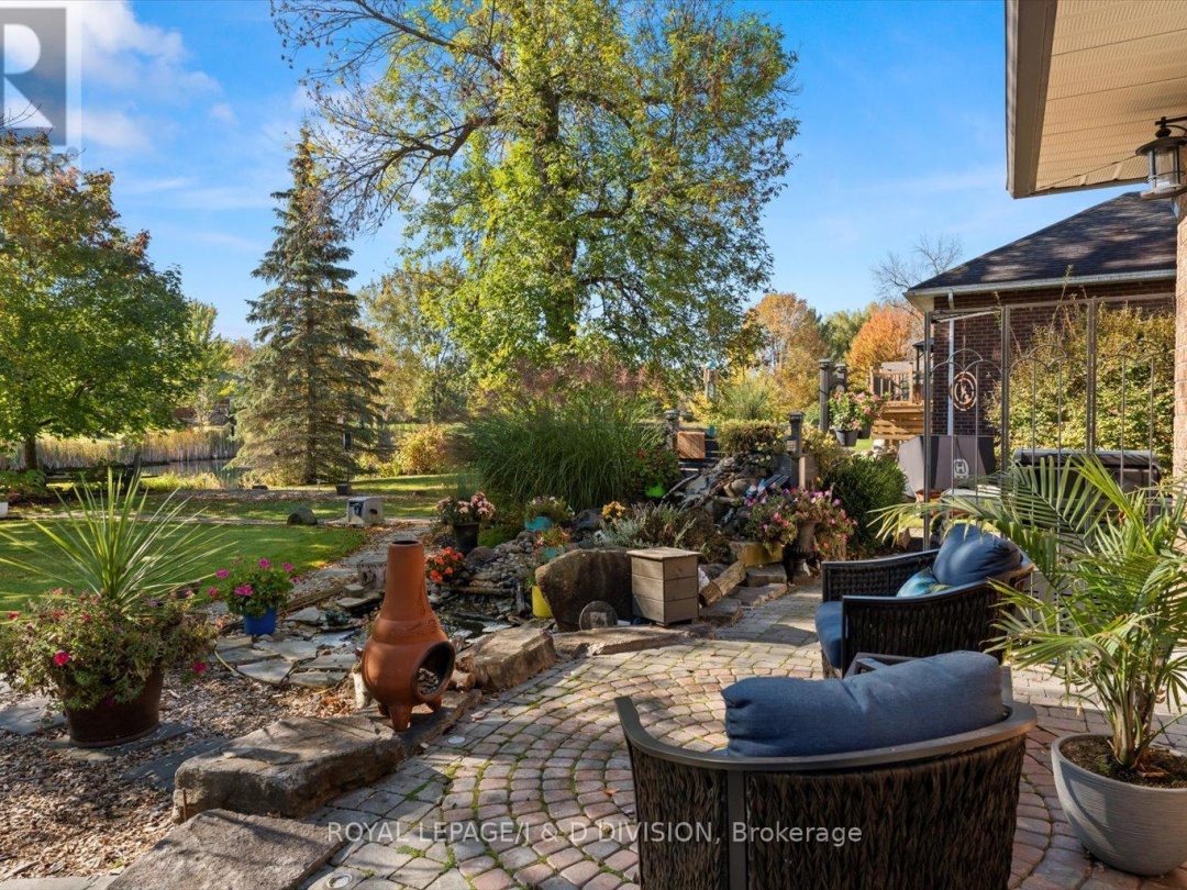 233 Bayshore Drive, Lake Simcoe