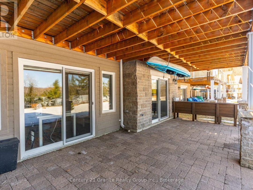17 Webb Circle, Kashagawigamog Lake