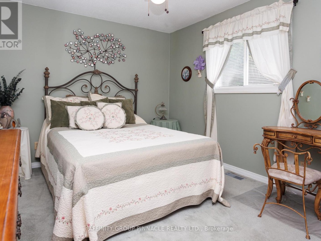 3 HEMLOCK STREET, 