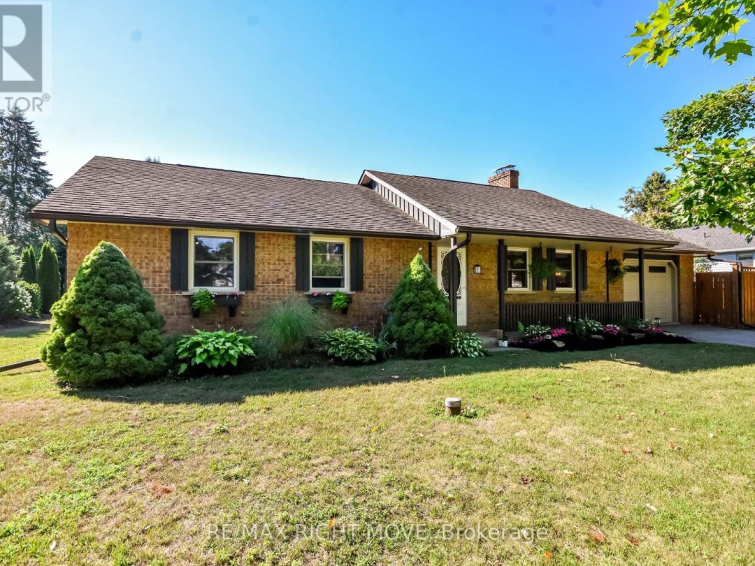 2009 MARCHMONT ROAD, 