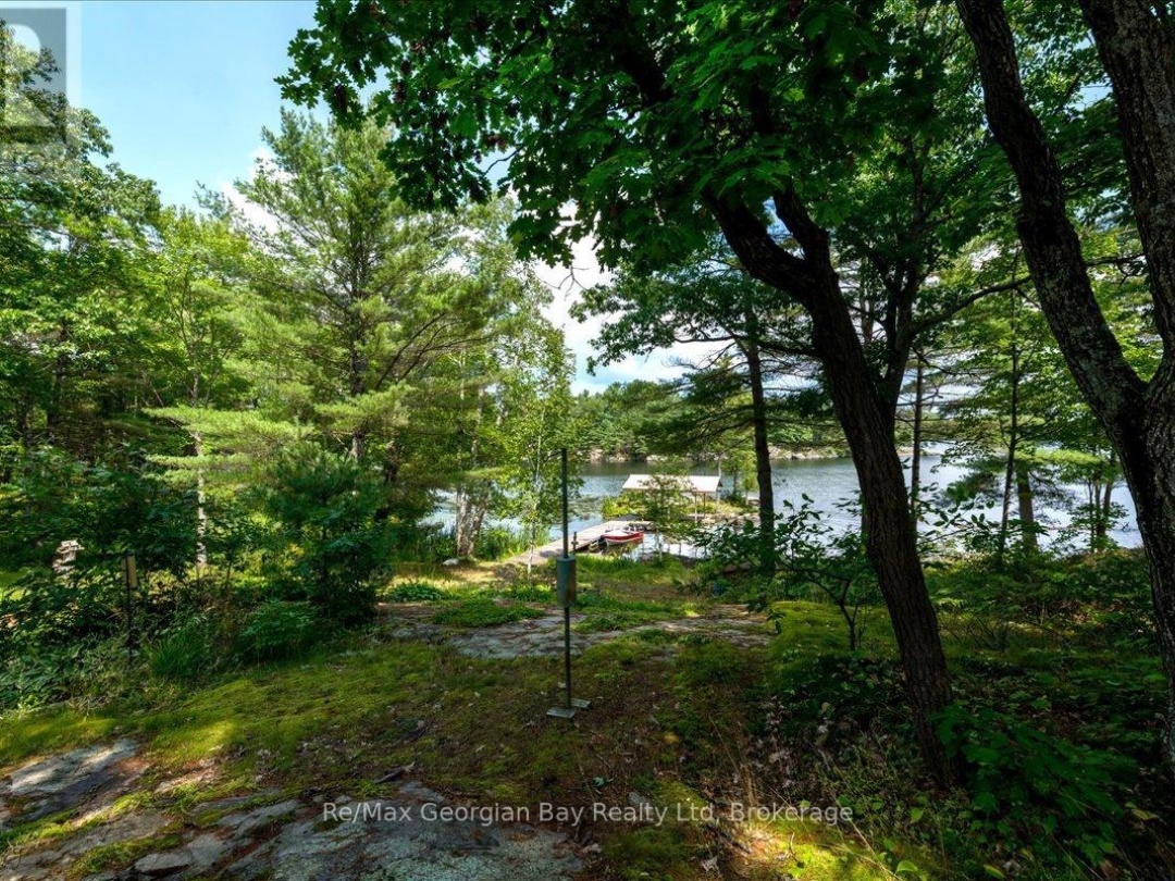 70547 Severn River Shore, Trent-severn Waterway