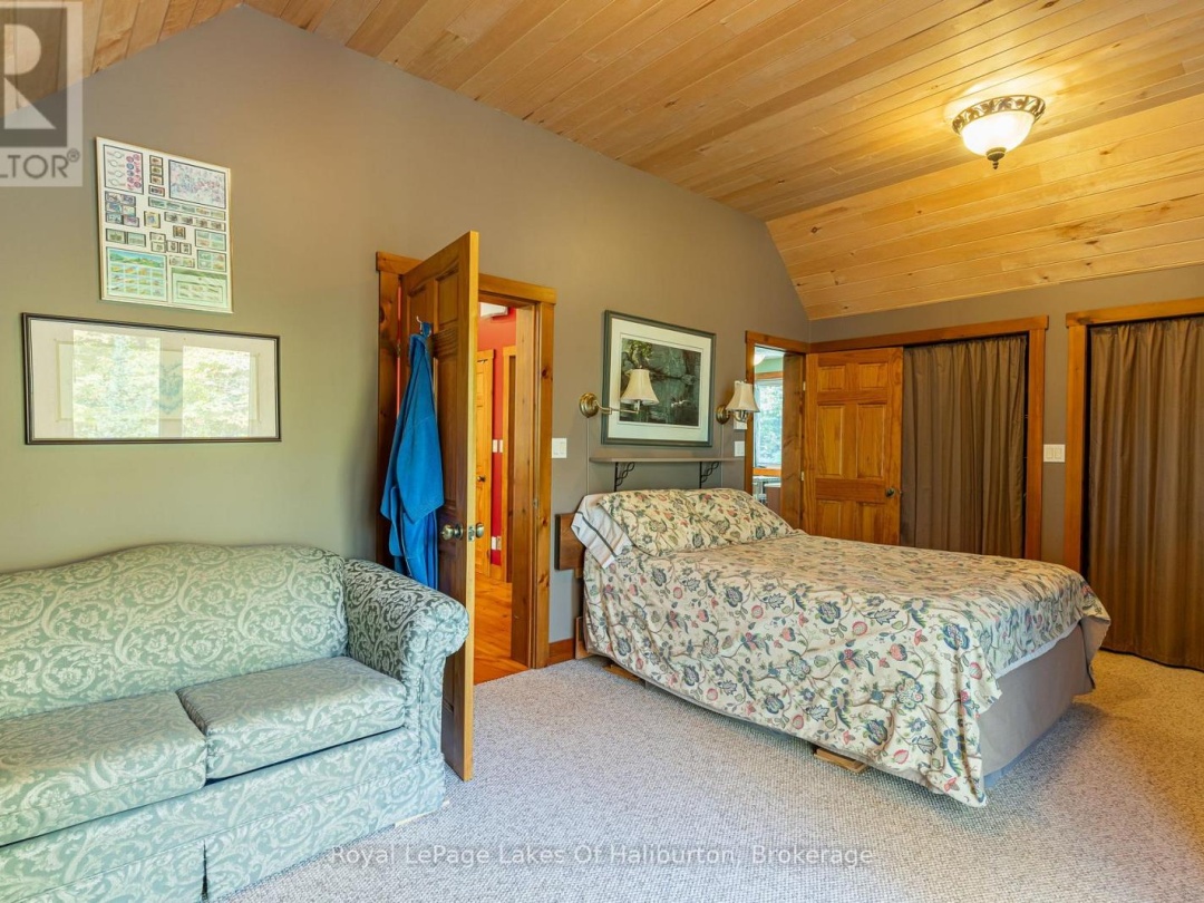 48 RUSSELL DRIVE, White Lake