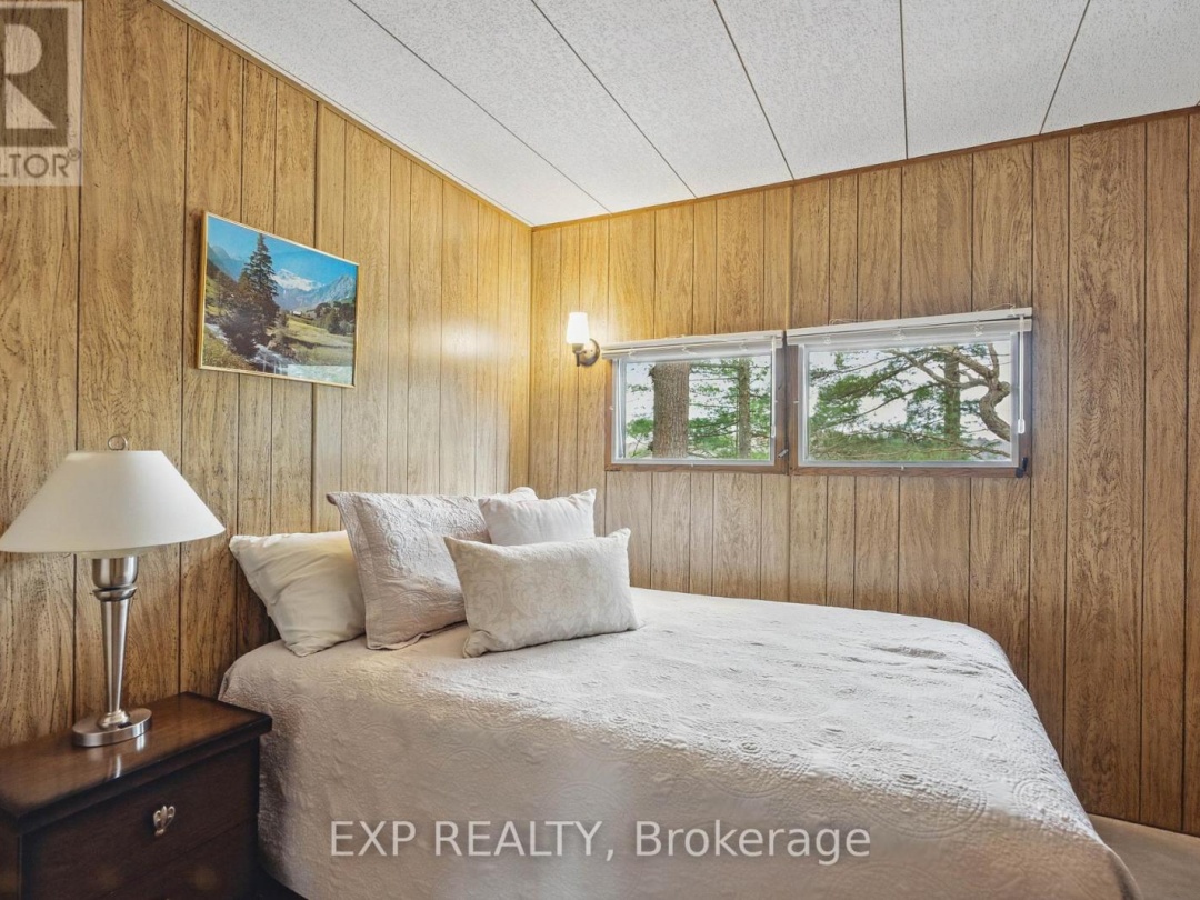 5B SOUTHWELL DRIVE, Horseshoe Lake