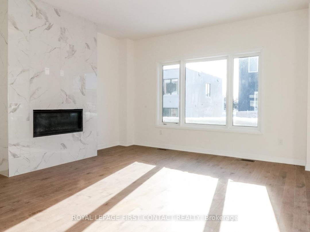 3778 SUNBANK CRESCENT, 