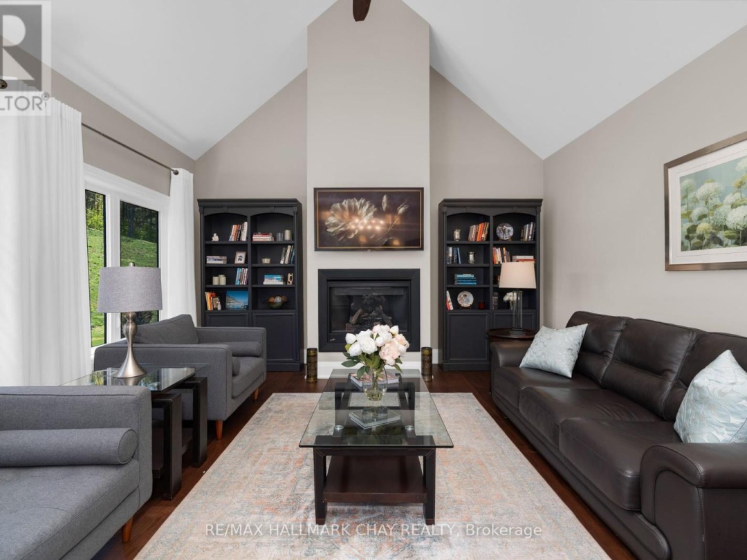 43 Thoroughbred Drive, Oro-Medonte