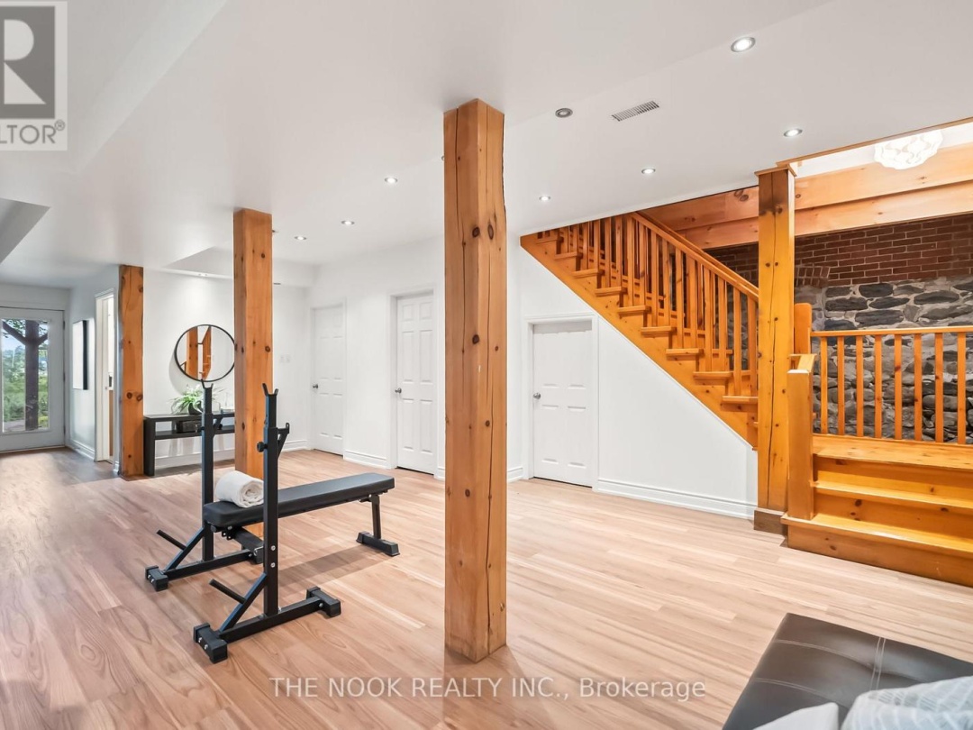 275 VALENTIA ROAD, 