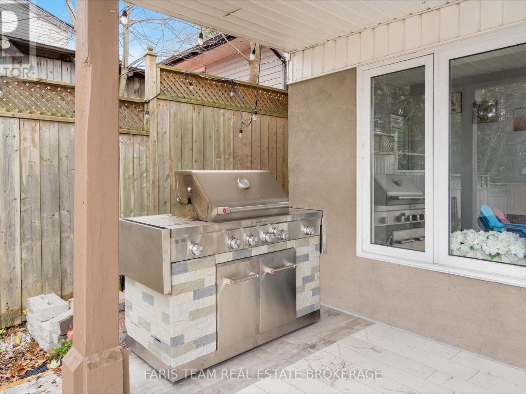122 MITCHELLS BEACH ROAD, 