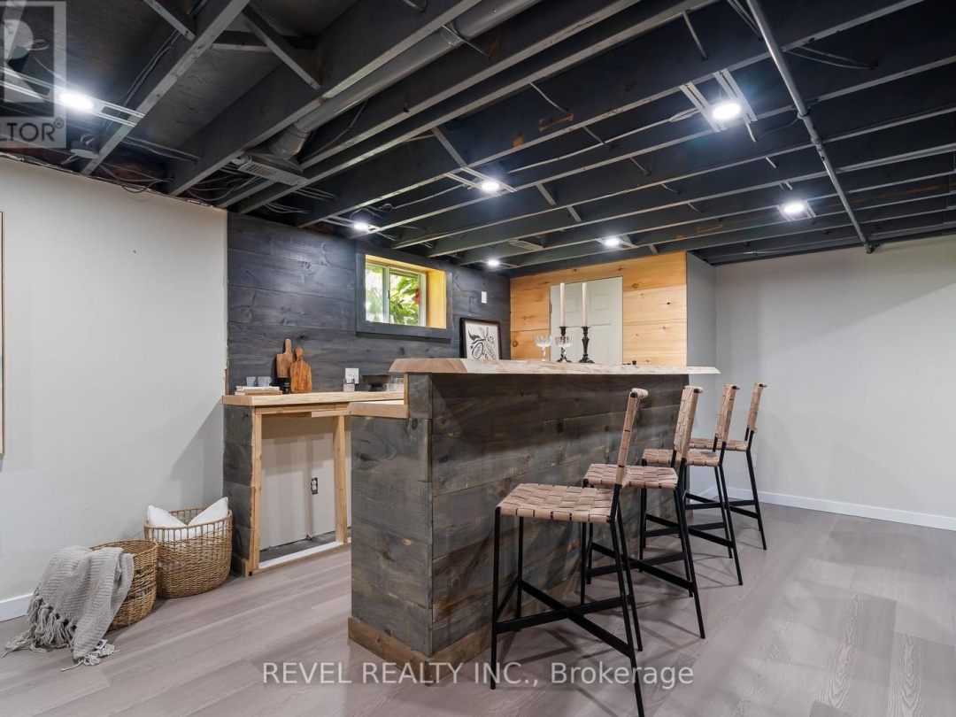 595 HICKORY BEACH ROAD, 