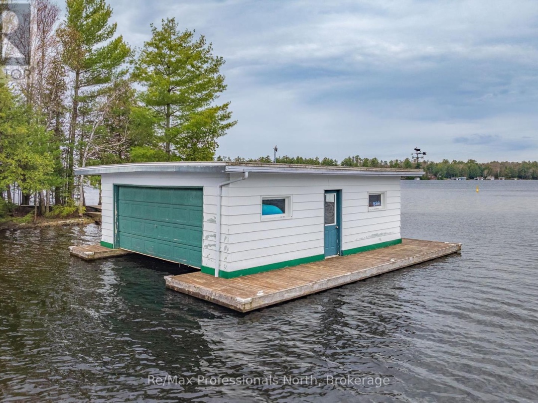 3 4 Mb Henry Island, Lake Muskoka