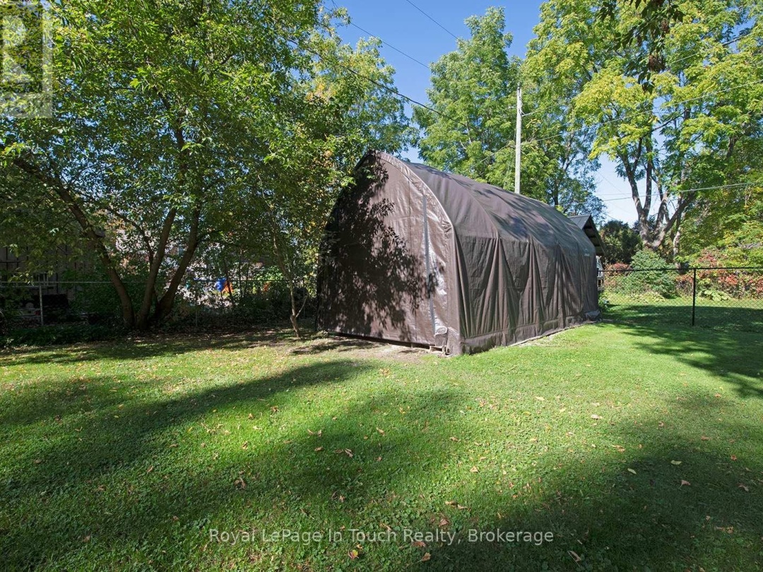 8 CYRIL MARTIN PLACE, 