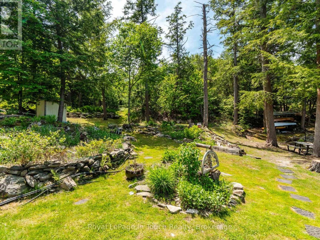 4 IS 270 SIX MILE LAKE ISLAND, 