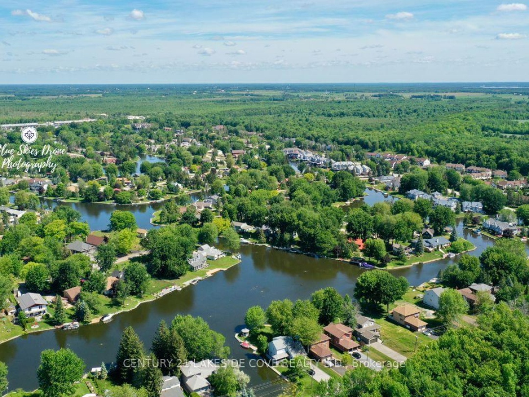 Unit 14 1 Paradise Boulevard, Lake Simcoe