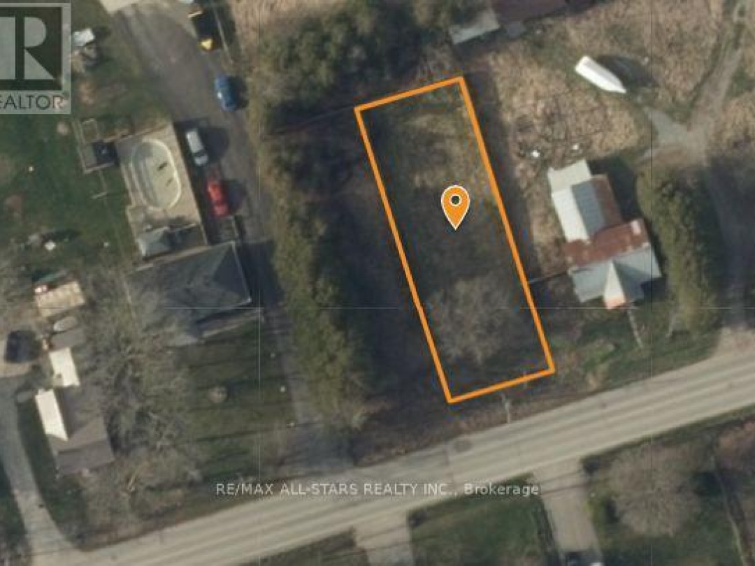 674 MAIN STREET E, 