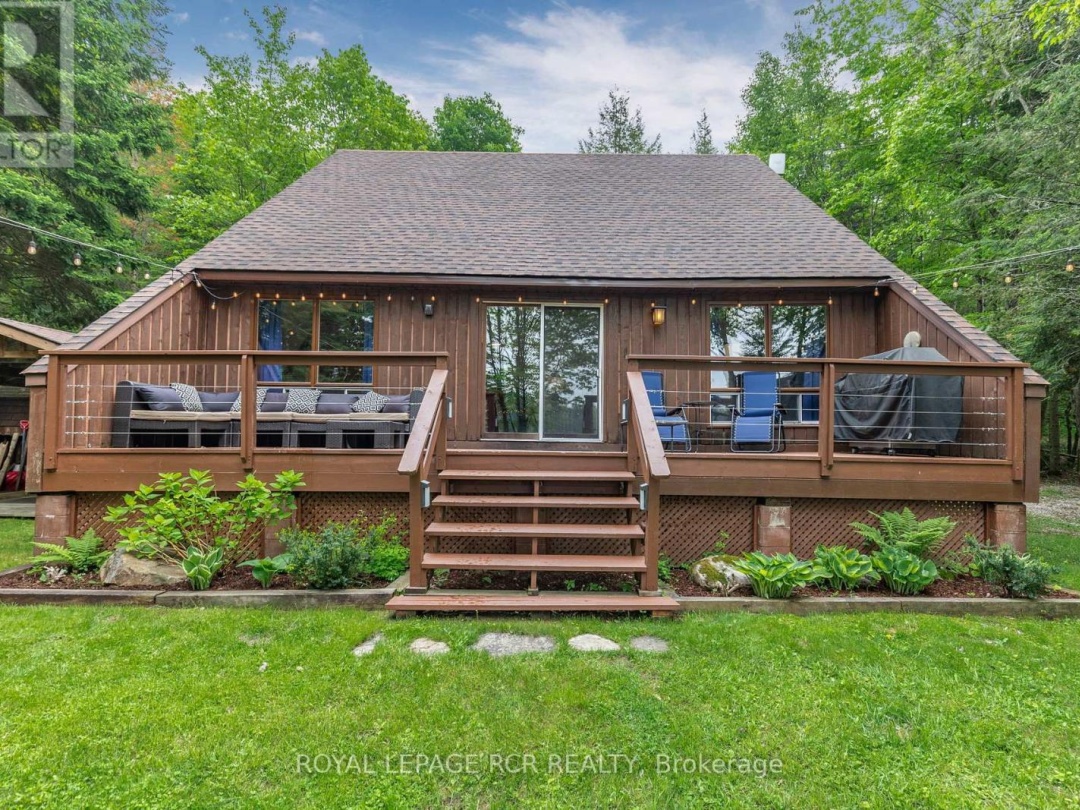 1034 BIRD LAKE CRESCENT, 