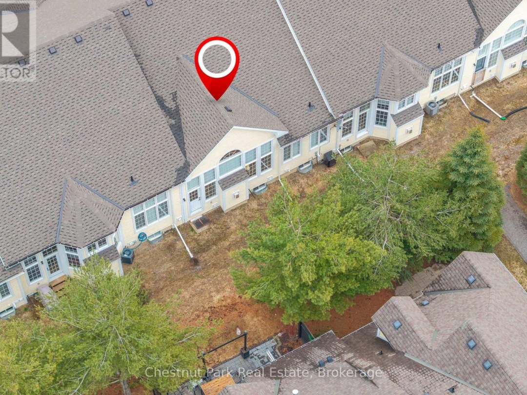 25 Durham Road, Muskoka River